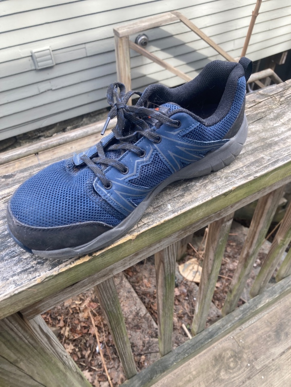 Men's Merrell Fullbench Superlite Alloy Toe Work Shoes in blue.